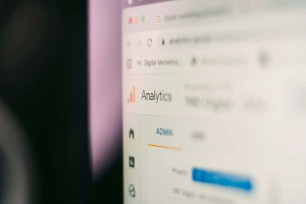 Ottimizzazione SEO - Dashboard Google Analytics grafici traffico sito web